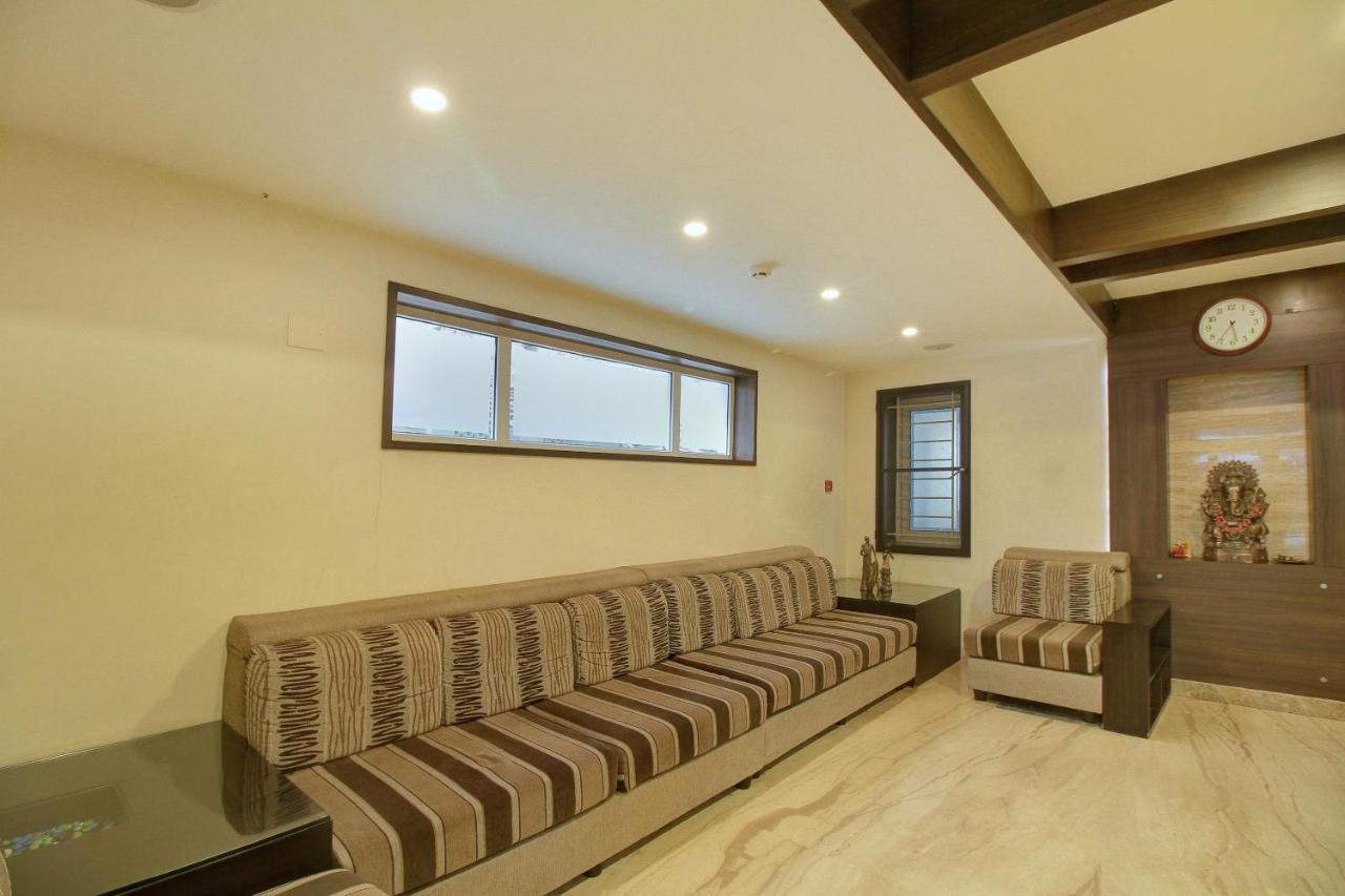 Collection O 4658 Akil Residency Hotel Коимбаторе Екстериор снимка