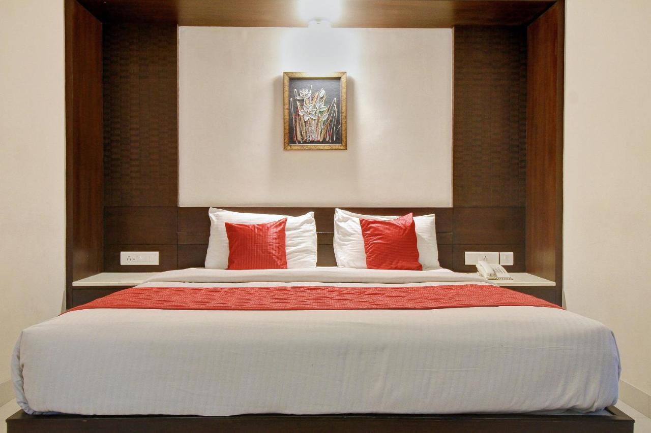 Collection O 4658 Akil Residency Hotel Коимбаторе Екстериор снимка